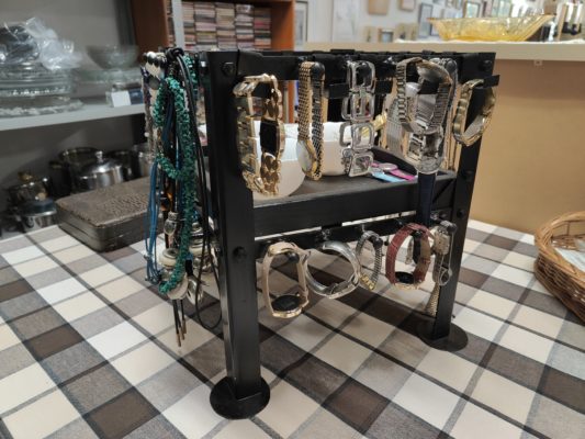 Metall-Schmuckständer